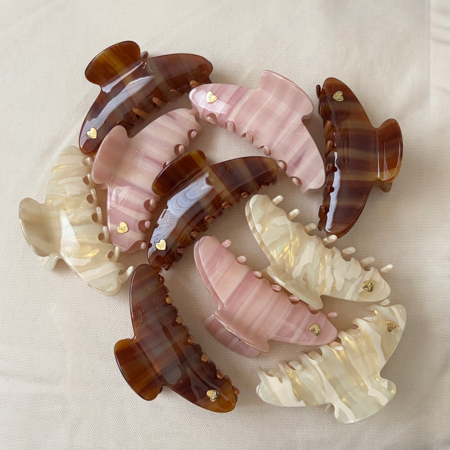 Signature Clip - Frosted Cream