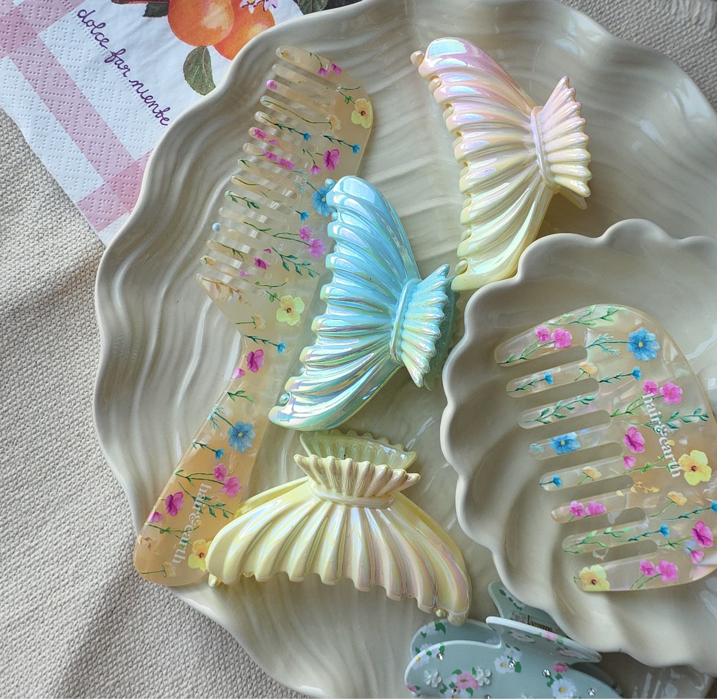 Connie Claw Clip - Yellow