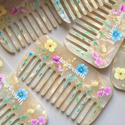 Butter Bloom Detangling Comb